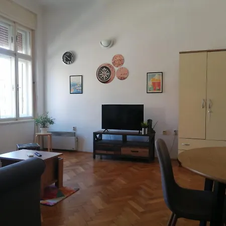 City Apartments Gloria And Eneo With Free Parking Rijeka Exterior photo